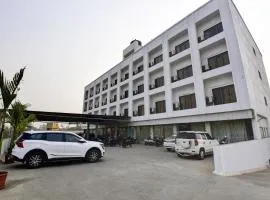 Hotel Devanshi & Banquets by Classy Stay