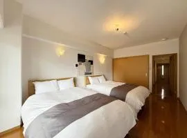 Grandeur - Quiet 1BR Near City Center Steps from Peace Park