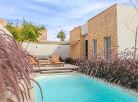 Portal Chalets With Private Pool - Al-Rawda, rezort v destin&aacute;cii Rij&aacute;d