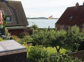 Ferienwohnung mit Balkon und Schleiblick