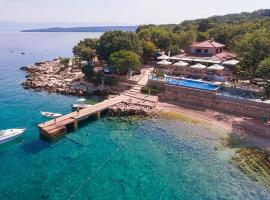 Cozy Stacaravan In Glavotok, hotel din Brzac