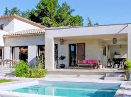 Amazing Home In Villeneuve Les Avignon