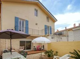 2 Bedroom Nice Home In Nyons