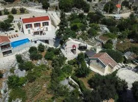 Amazing Home In Ploce