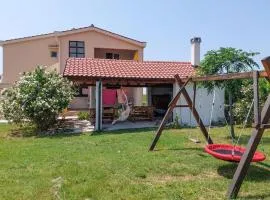 Cozy Apartment In Ljubac With Wifi
