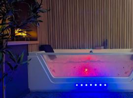 Le Cocon - Love & Spa, hotelli kohteessa Cébazat