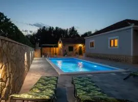 Beautiful Home In Benkovac With Wifi