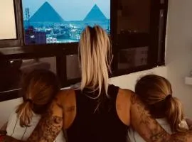 GEM & Pyramids View Inn