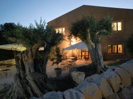 Parco Cavalonga, hotel Donnafugatában