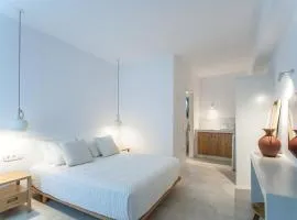 Paris Studios & Apartment