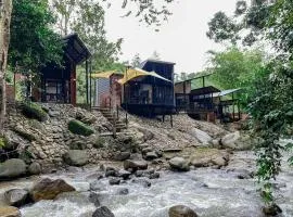 Casa Damai Janda Baik - RIVERVIEW TINY HOUSE、ベントンのタイニーハウス