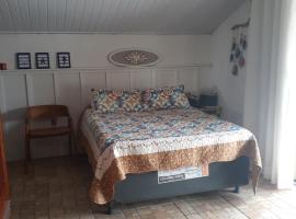 Pousada Suíte Ubatuba 2, hotel in São Francisco do Sul
