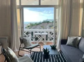 Ocean & Sunset View Apartment