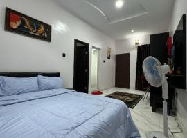 SATELLITE APARTMENT The Classic Studio 6, hotel v destinaci Aiyetoto-Asogun