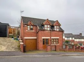 Exclusive 3-Bedroom Villa in Sheffield
