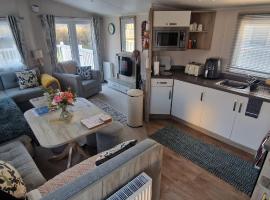 Maise's, hotel in Camber