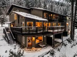 All Seasons River Inn