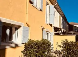 "ENTRE LA VIGNE et L'OLIVIER"