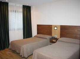 Hotel Mar de Plata – hotel w mieście Sarria
