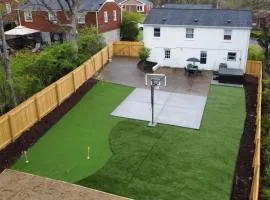 New Listing The Playhouse with Spa Games & More