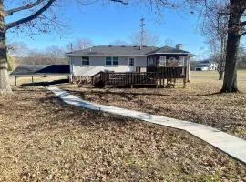 New Listing Paradise Found Hot tub Pool More