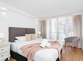 Nest on Newcastle E5 Cosy Hotel Room