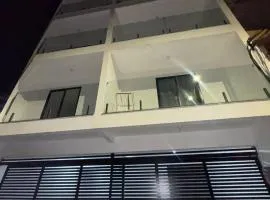 Flats super bem localizado!
