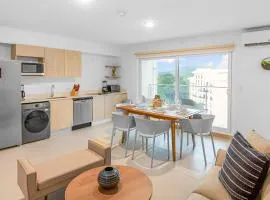 Upstay - New Condo Just Steps Away from the Beach