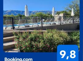 Morada del Cóndor - Cabañas Serranas, hotel i Merlo