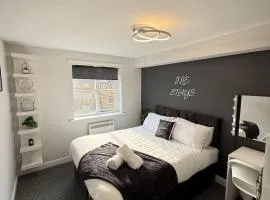 2 Bed Apartment in Greenwich, Free Parking, DLR