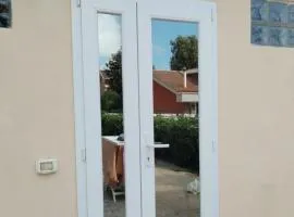 B&B Civitavecchia la casetta con giardino