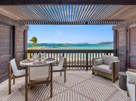 Sea La Vie at Sapphire Beach Resort & Marina, hotel com estacionamento em East End