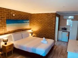 Buccaneer Motel