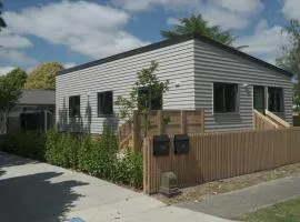Evolve! Brand new home on Pioneer mins from PN CBD