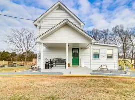 Fire Pits, Creek View Historic Virginia Farmhouse