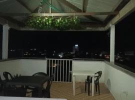 Apartamentos privados y habitaciones individuales en el centro, hotel pro pobyt s domácími mazlíčky v destinaci Florencia