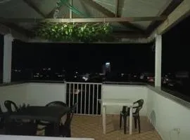 Apartamentos privados y habitaciones individuales en el centro