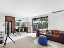 Mallside Retreat close to city, hotel i Christchurch