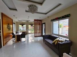 Ambien's Place Residential Hotel، فندق في داغوبان