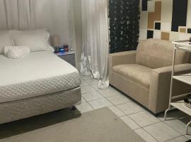 Boricua 3 Studio Apt C Air Conditioning Wi Fi, hotel v destinaci Yauco