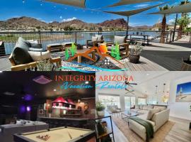 Everything & More at River Front 95 Dock Bar, Hotel in Parker