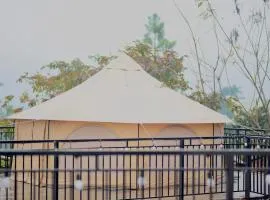 Đồi Gió Retreat