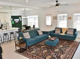 4-Bed Home, Prime Houston Location