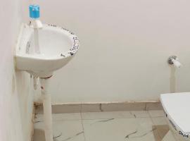 Hotel DIVINE, hotel v destinaci Muzaffarnagar