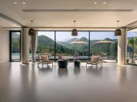 Wild Persimmon Manor Cove Mist Healing Hot Spring