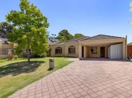 East Vic Park home near Food Hub