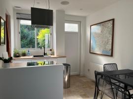 Loft avec terrasse et jardin、アングレームのホテル