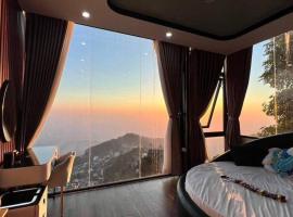 Chuồn Chuồn Villa Homestay Tam Đảo, hotel con alberca en Tam &ETH;ảo