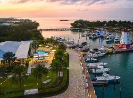 Faro Blanco Resort & Yacht Club Marathon, Curio by Hilton
