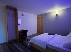 Kanditheemu Inn, hotel with parking in Kanditheemu